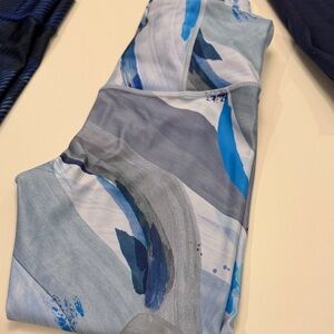 ATHLETA Blue and Gray Abstract Leggings